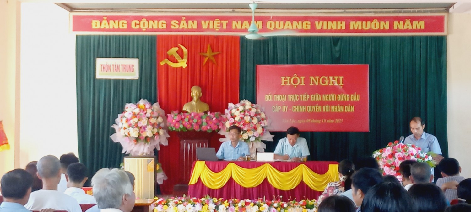 nền